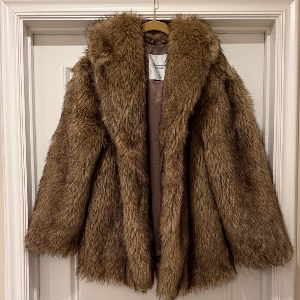 Abercrombie & Fitch Brown Faux Fur Coat